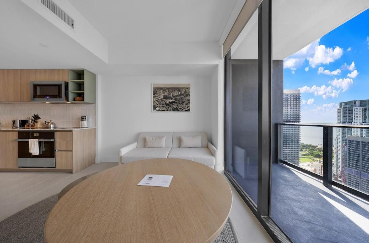 Apartamento Skyline Escape Sleek 1br With Downtown Charm *