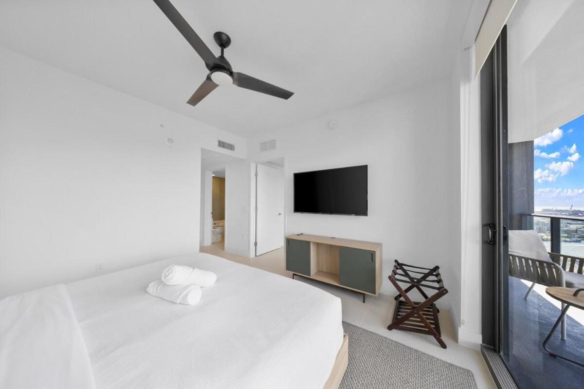 Skyline Escape Sleek 1br With Downtown Charm Apartamento Miami